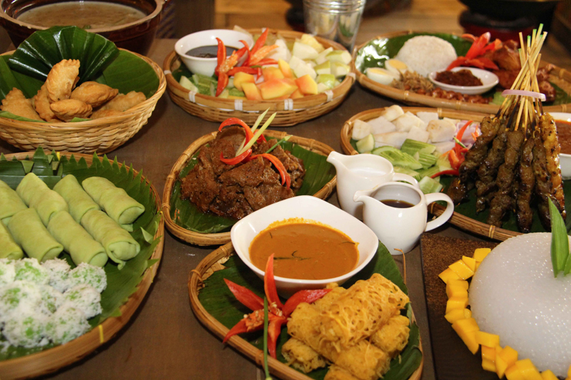 Lễ hội Ẩm thực và sản phẩm Malaysia tại khách sạn Windsor Plaza